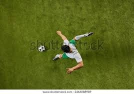 国足主力前锋仅得31分钟出场，欧洲名帅两轮未首发，表现令人担忧