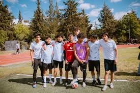 勇士惨败，库里缺阵两小将逆袭