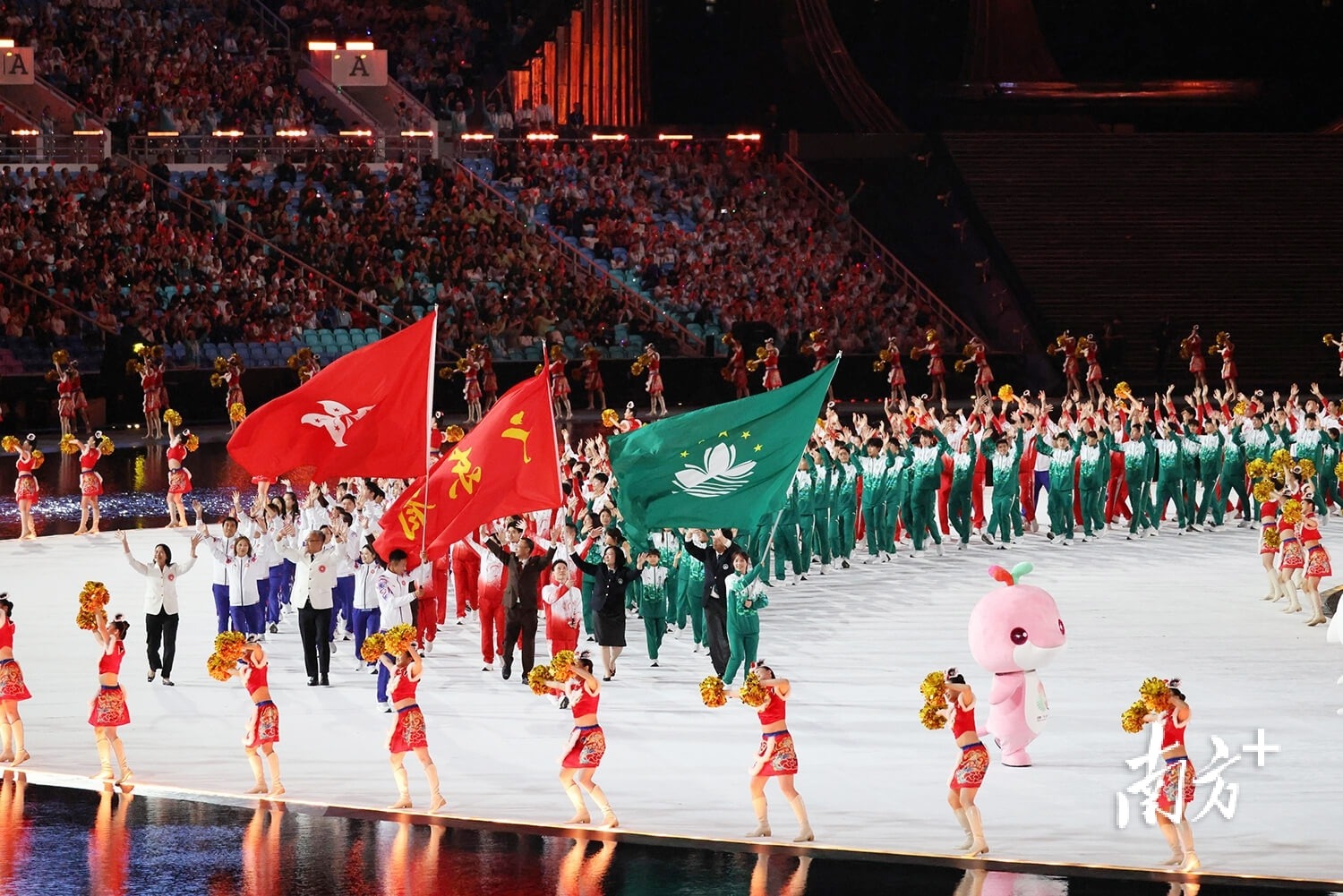 英超半场：米伦科维奇乌龙巴里破门，埃弗顿2-0诺丁汉森林